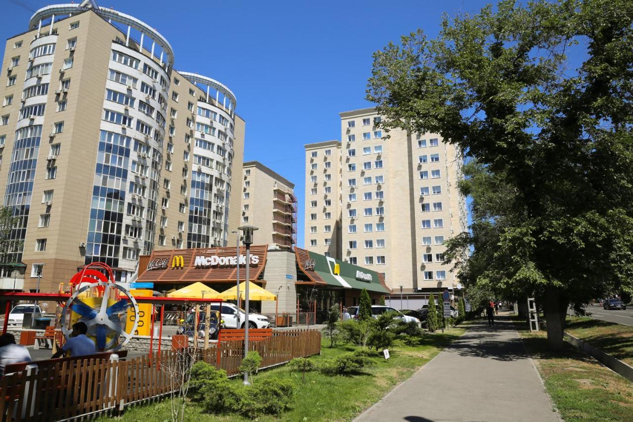 Adt Apartments アルマトイ エクステリア 写真